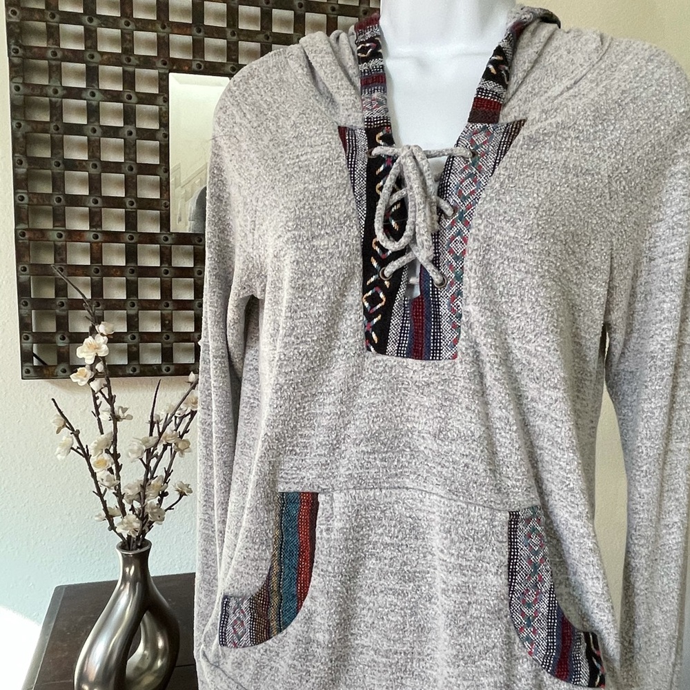 Skonhet Tribal pullover hoodie sweater